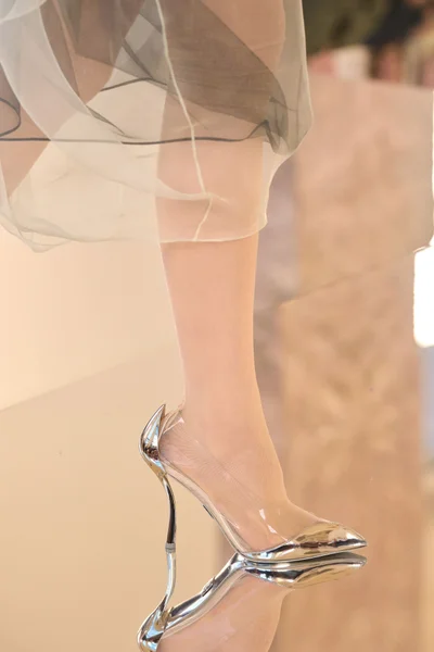 Look 94